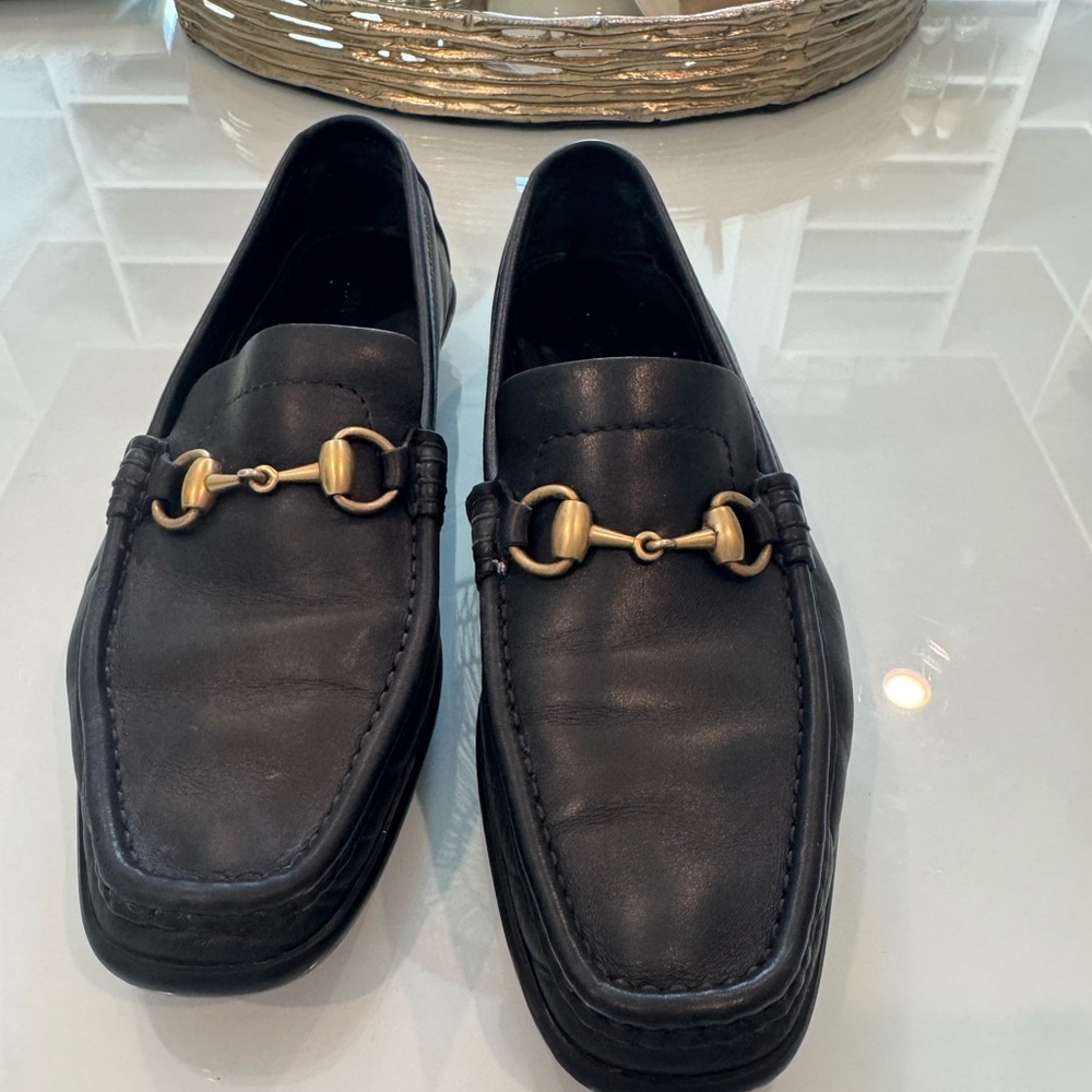 Gucci Black Loafers with Gold Horsebit Accents size 8